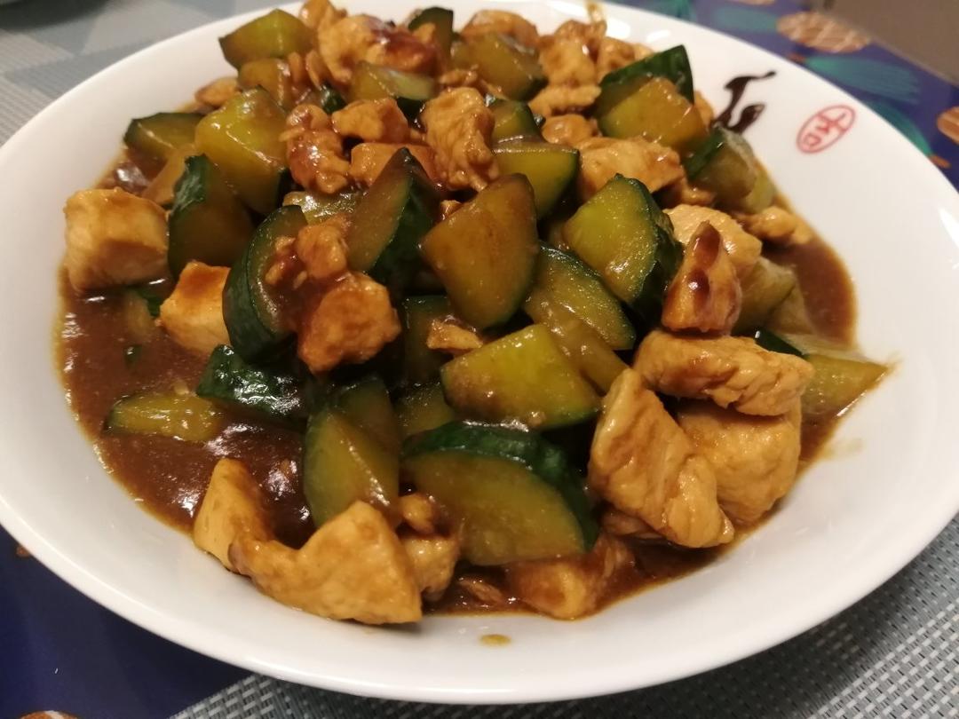 酱爆鸡丁