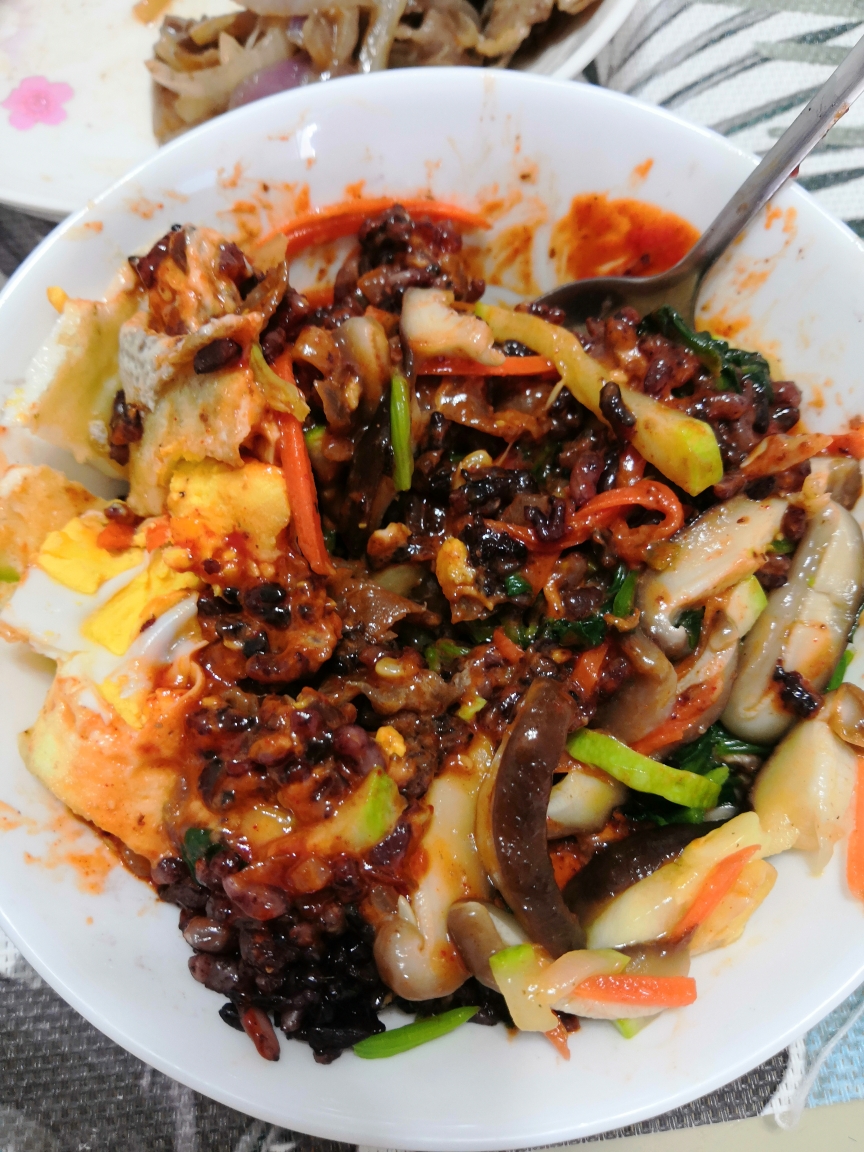 韩式拌饭（紫糯米黑米糙米杂粮饭）的做法