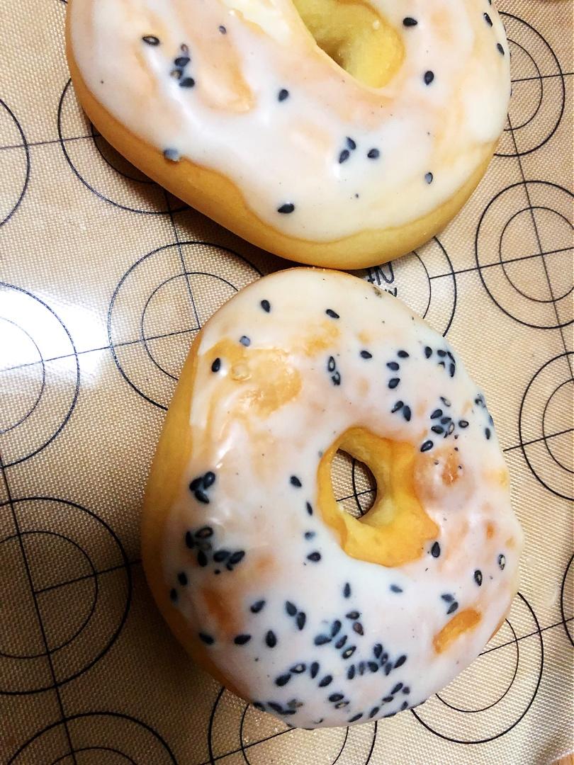 烤箱版甜甜圈୧(๑•̀⌄•́๑)૭小小群