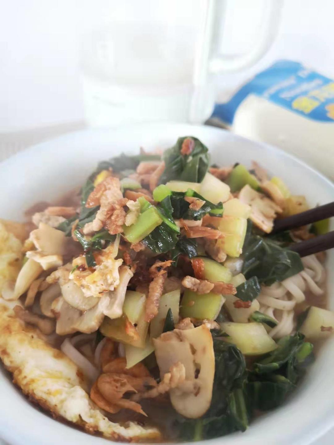 酸汤挂面卧荷包蛋【2月北鼎养生壶食谱】