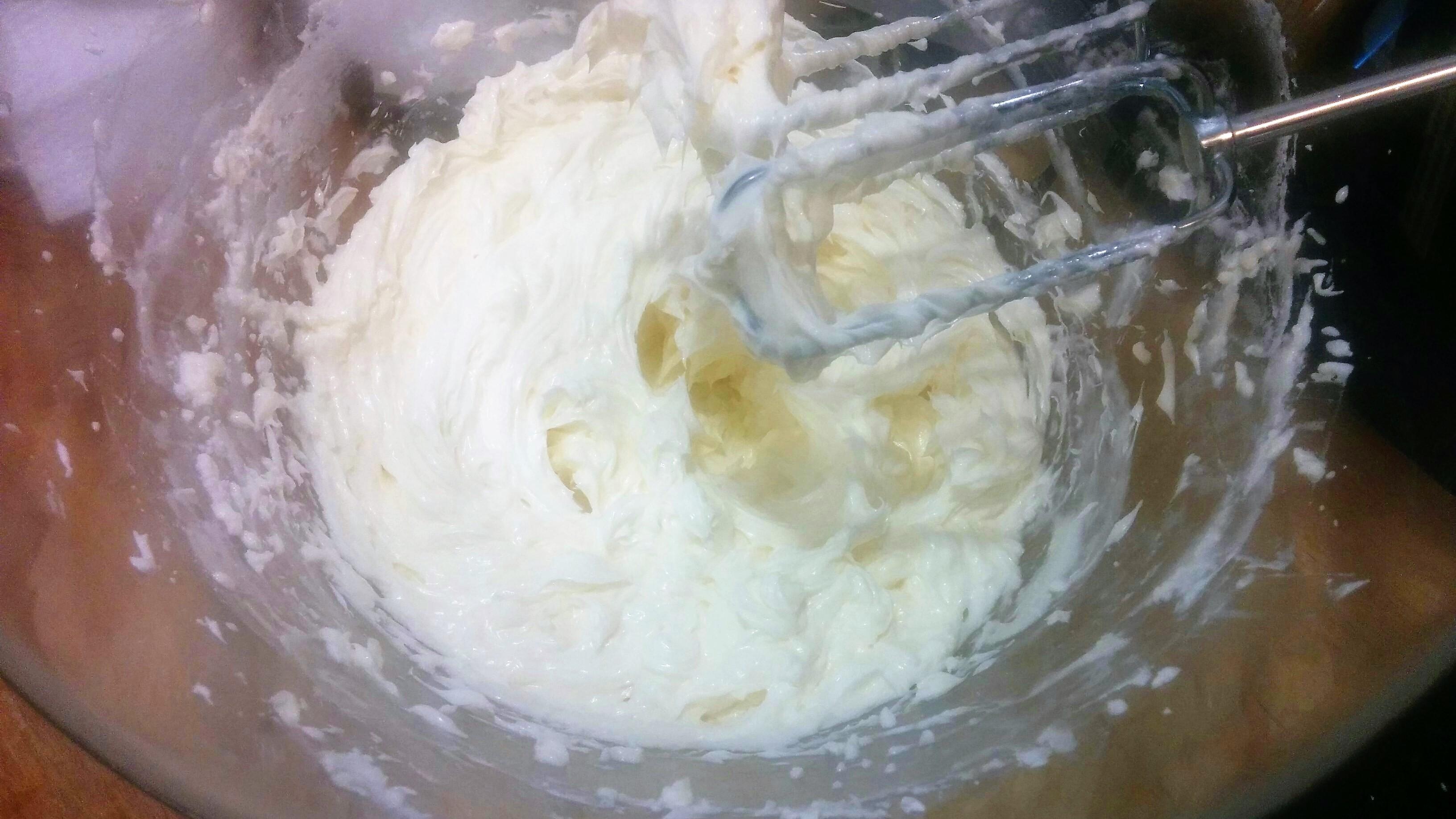 瑞士蛋白奶油 Swiss meringue buttercream的做法