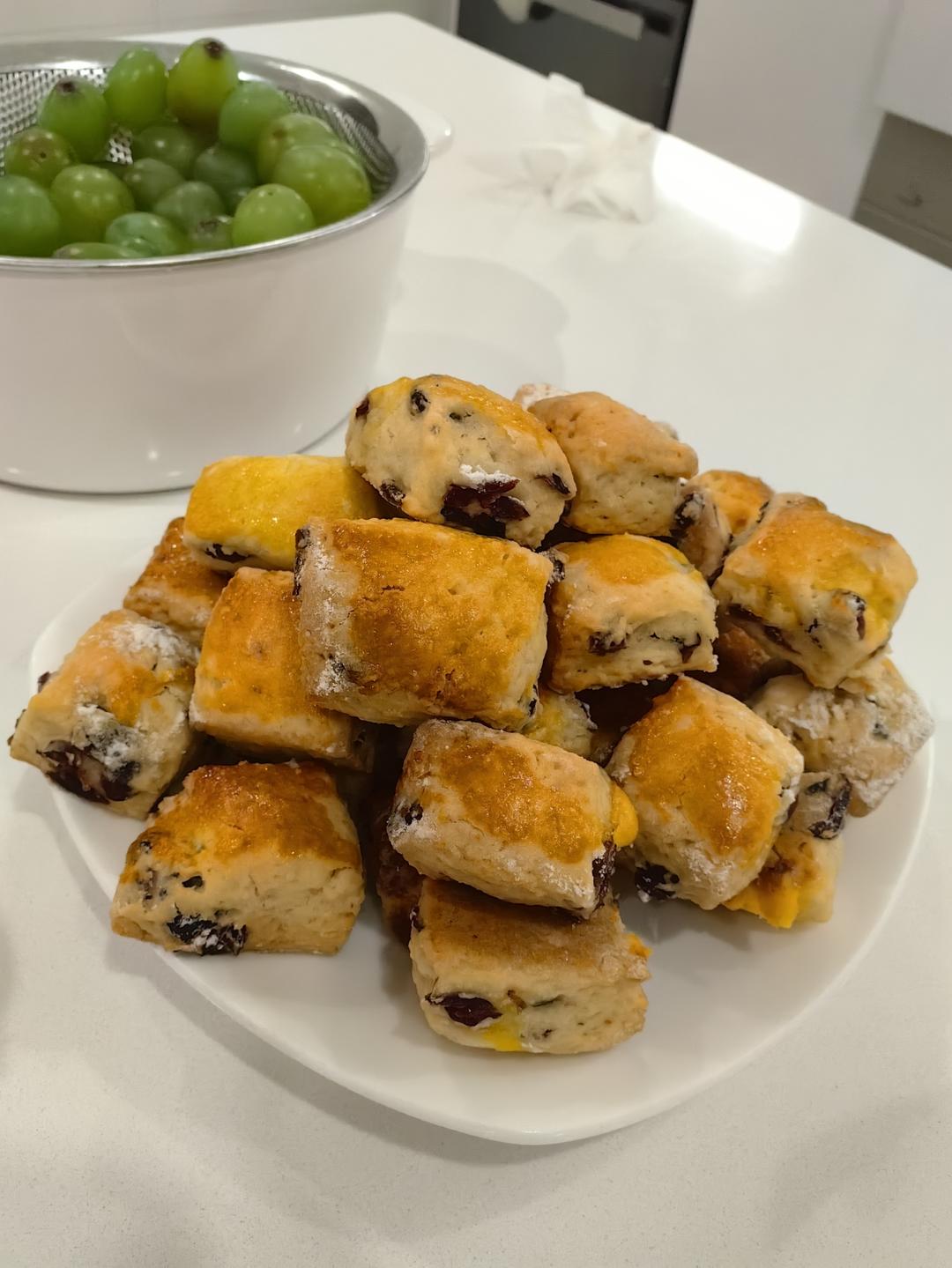 消耗淡奶油的司康