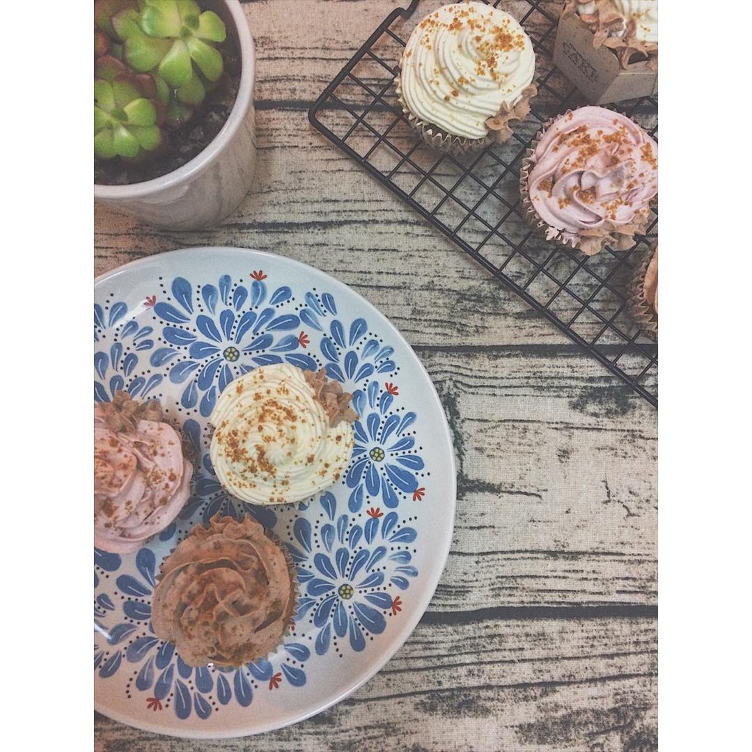 淡奶油纸杯蛋糕