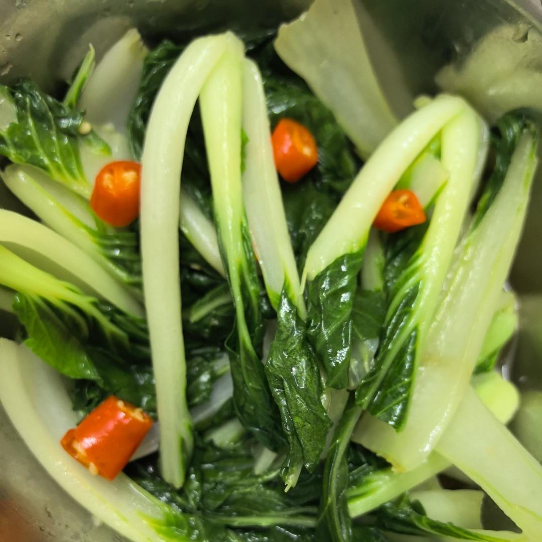 炝炒小白菜（脆爽）