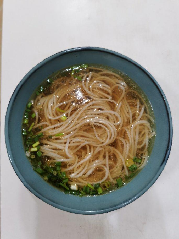超级简单的清汤面🍜