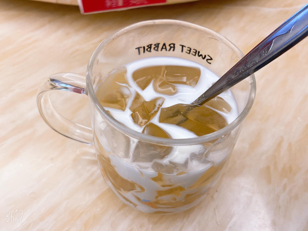 海底椰茅根甘蔗雪梨膏
