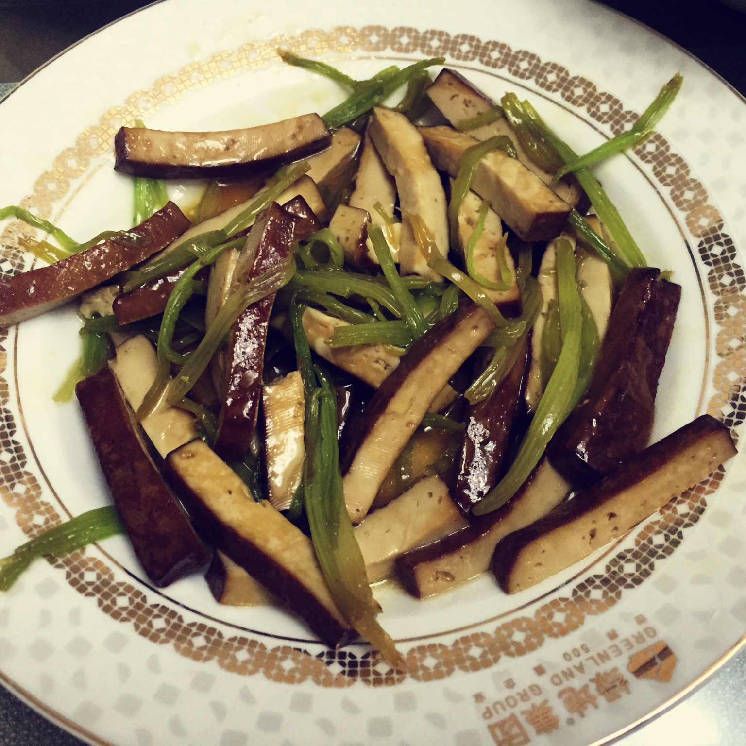 素菜：芹菜炒豆腐干