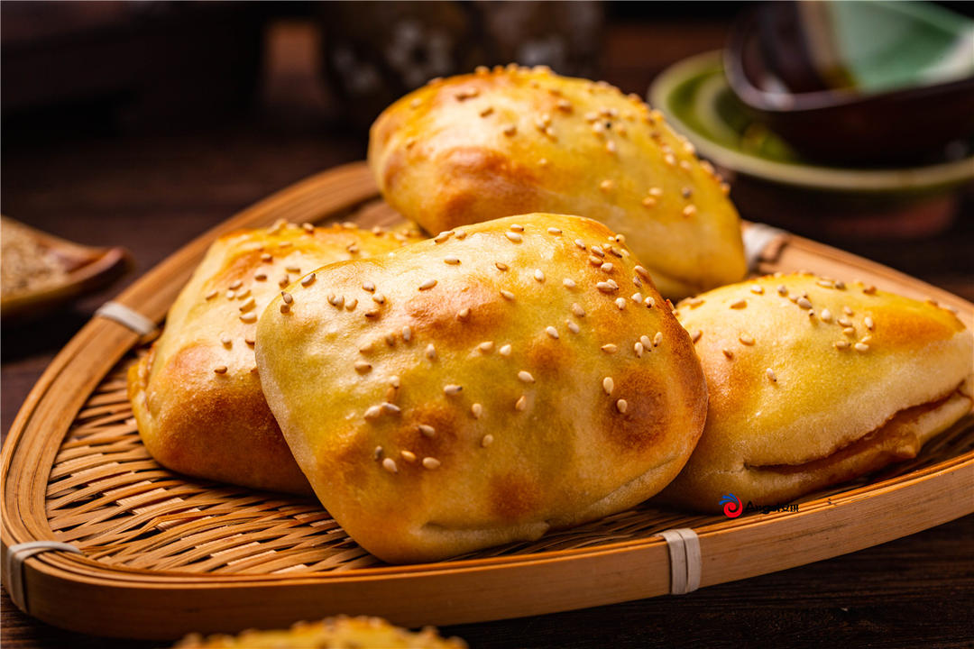 自制新疆烤猪肉包子，一口酥香回味无穷！零失败配方的做法