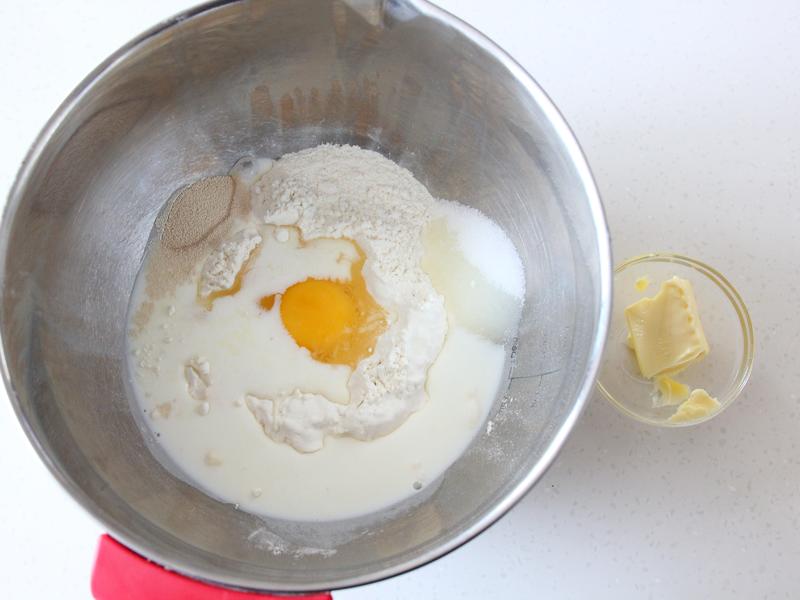 纯奶手撕吐司的做法 步骤1