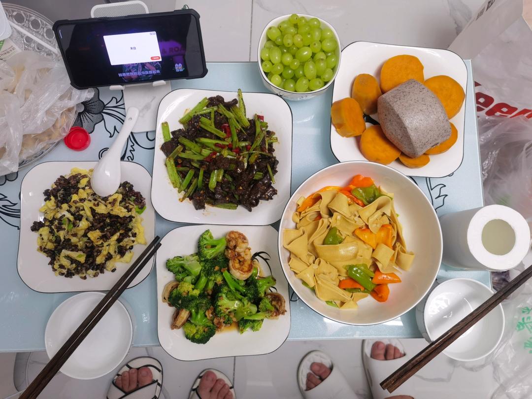 小炒牛肉（肉嫩味香）