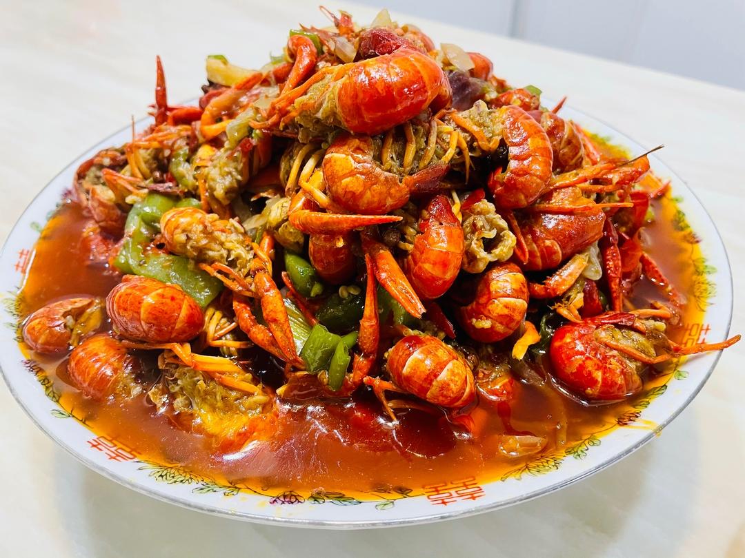 爆炒小龙虾的季节的做法