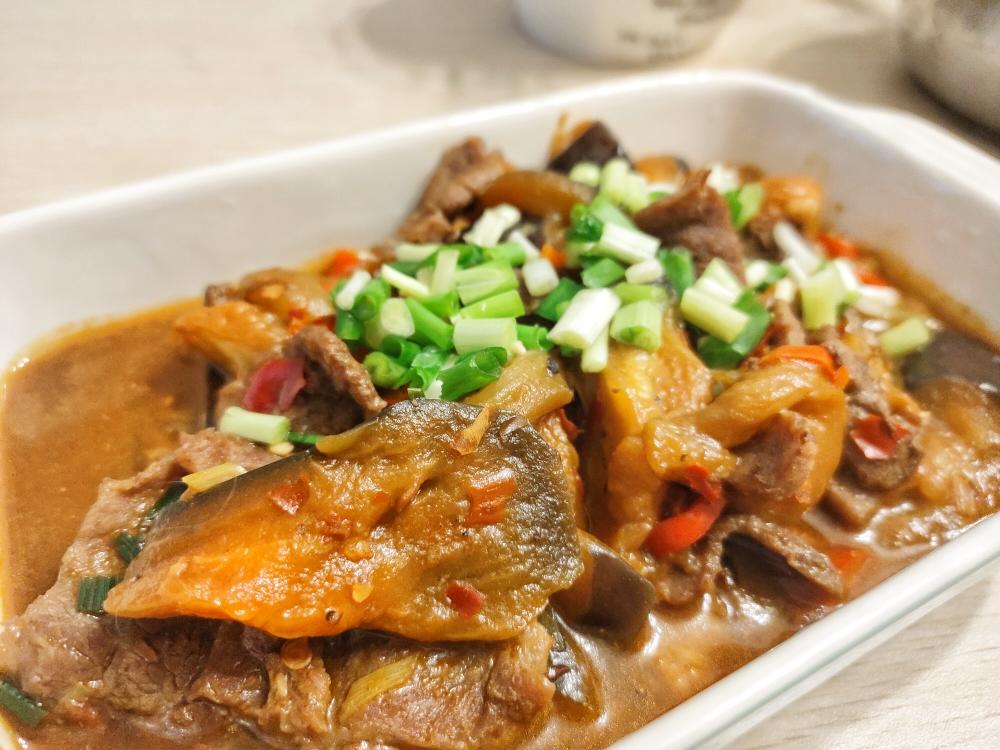 香辣牛肉烧茄子的做法