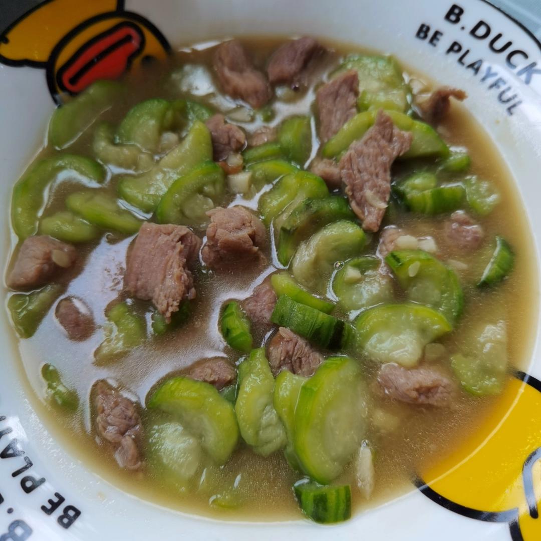 超甜的丝瓜炒肉😋