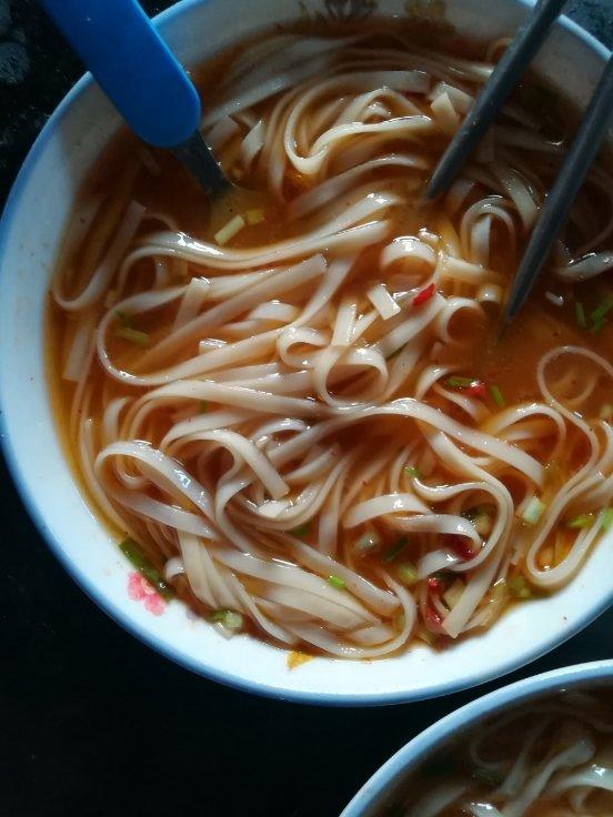 一碗热汤面