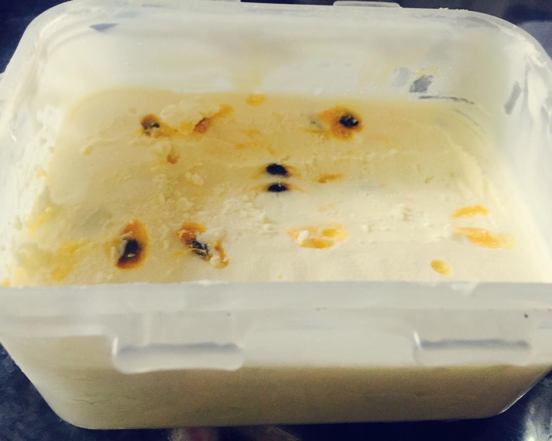 百香果简易冰激凌的做法