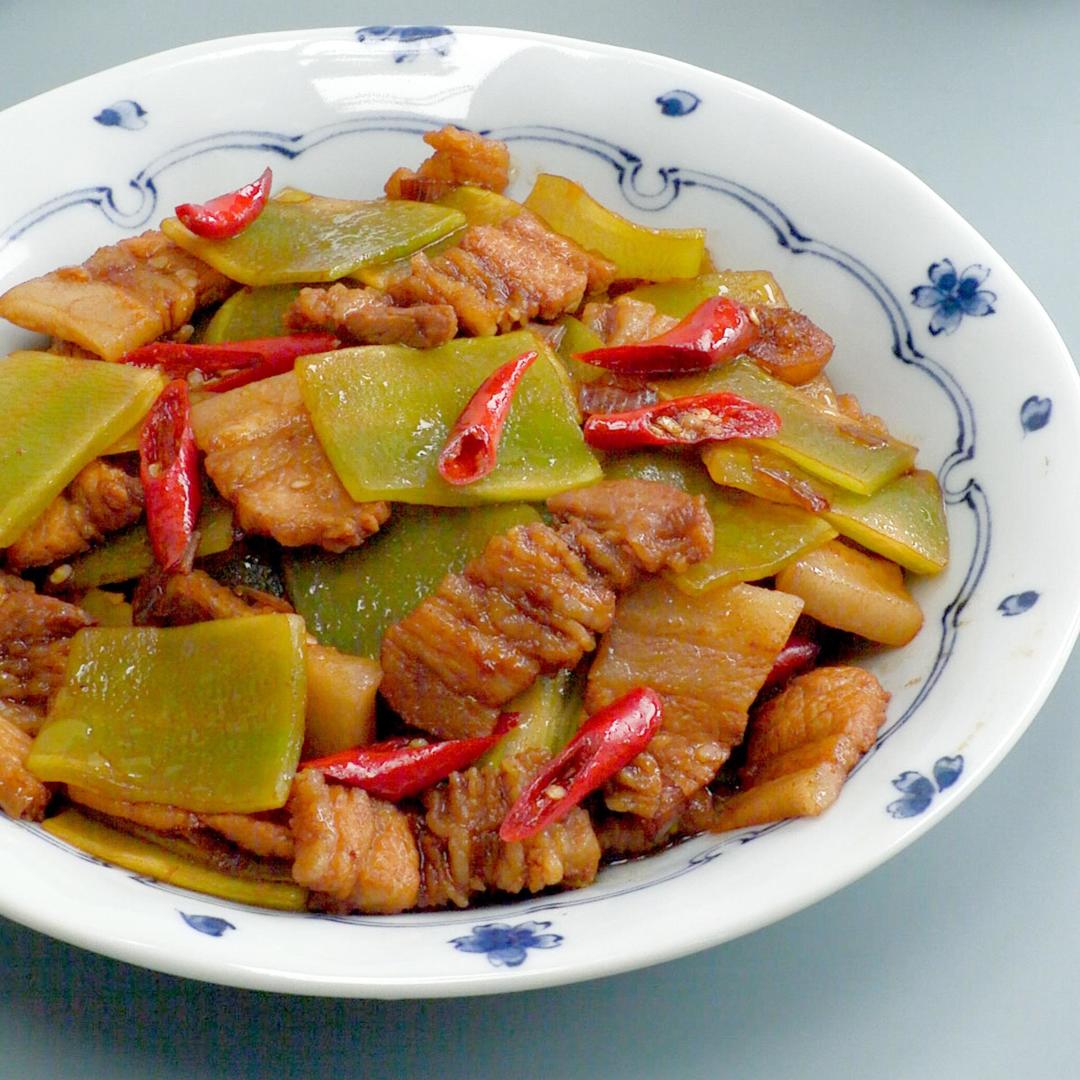 莴笋炒肉的做法