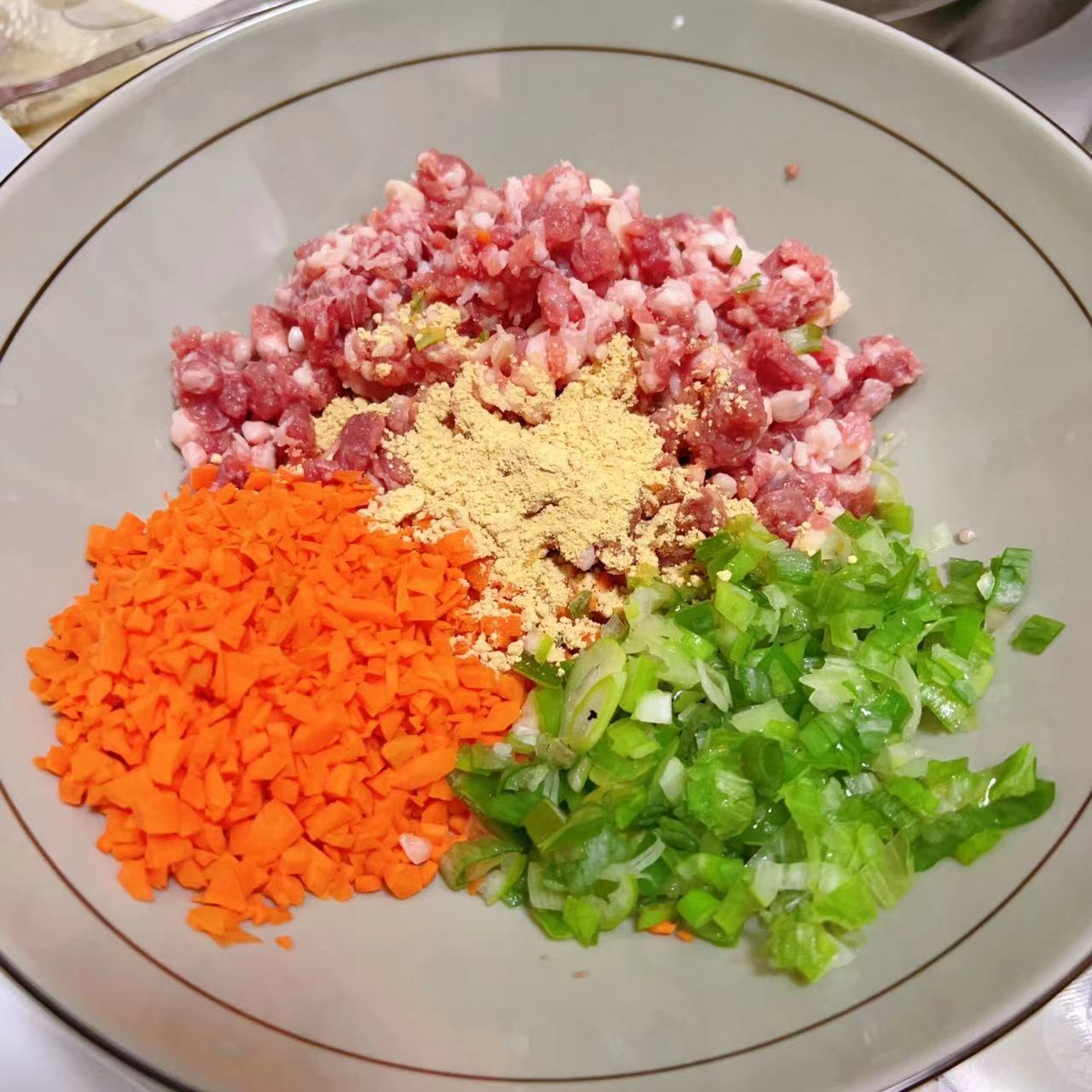 玉米面羊肉蒸饺的做法 步骤4