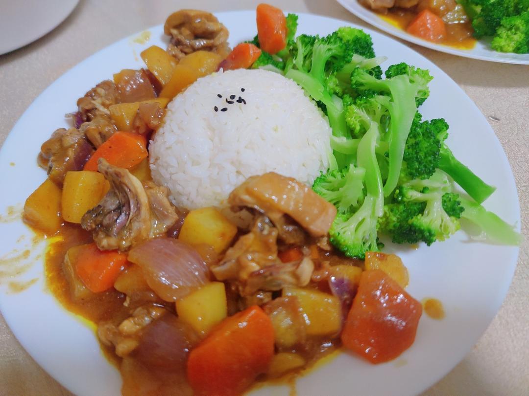 咖喱鸡肉饭