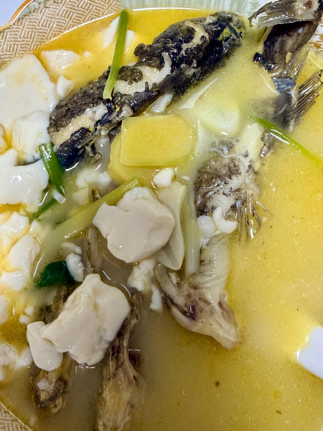 昂刺鱼豆腐汤（黄辣丁）
