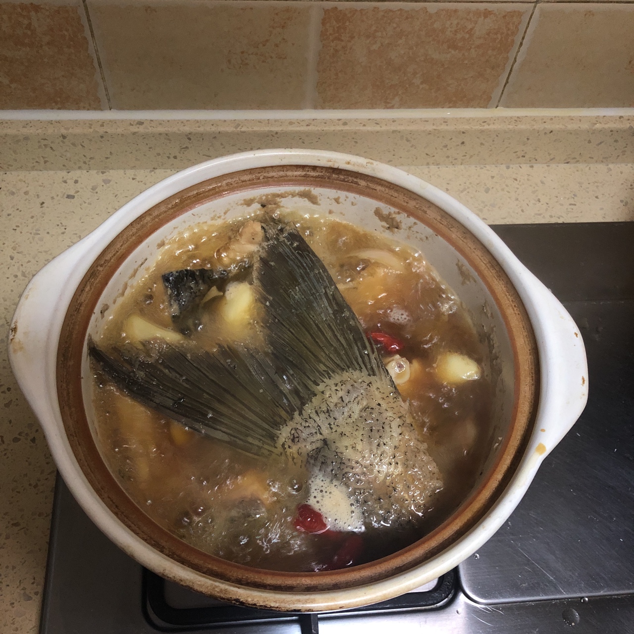 砂锅焖鱼