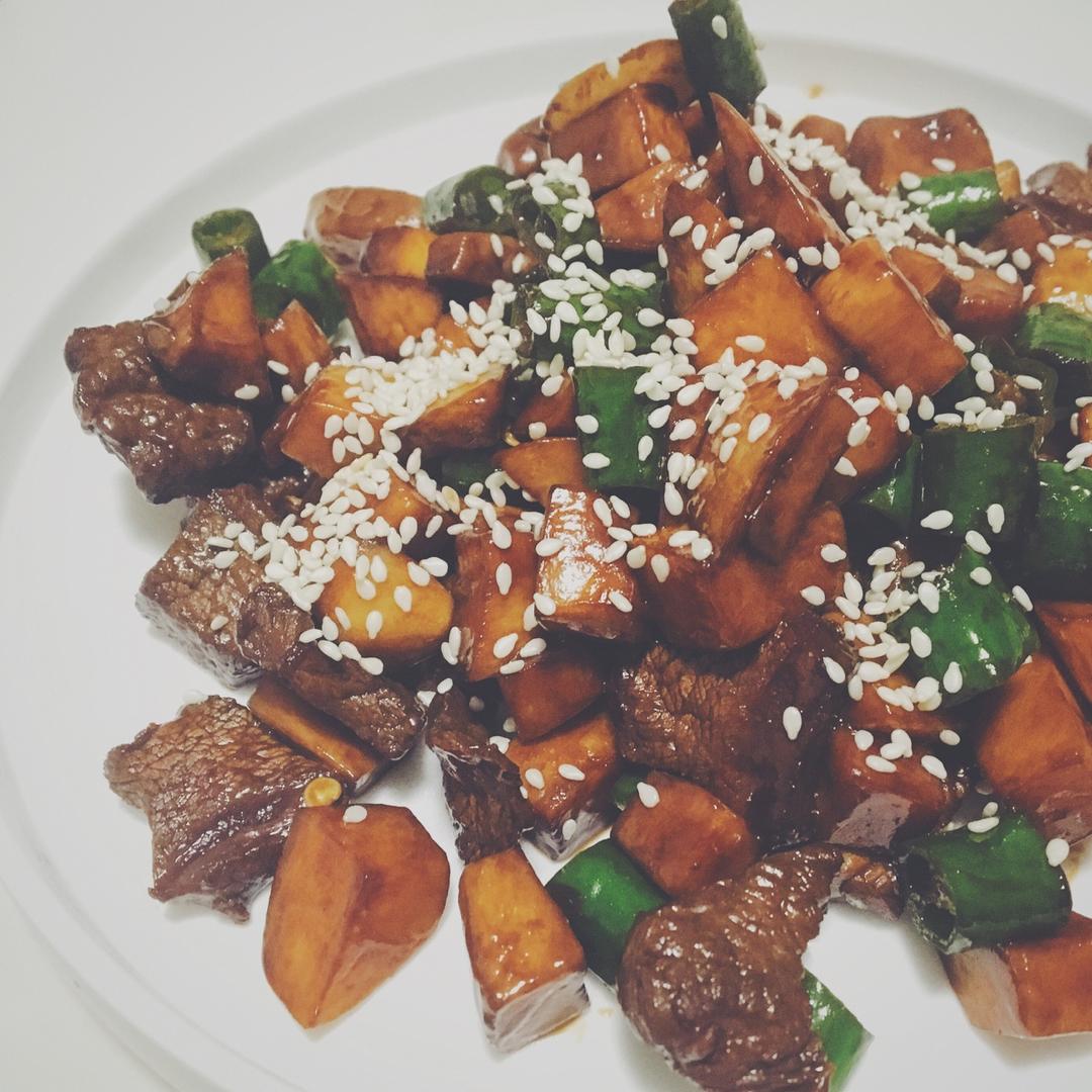 黑椒杏鲍菇牛肉粒