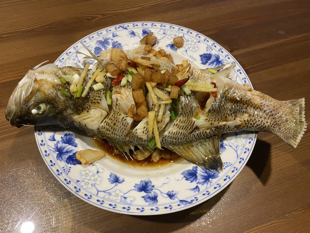 清蒸鲈鱼