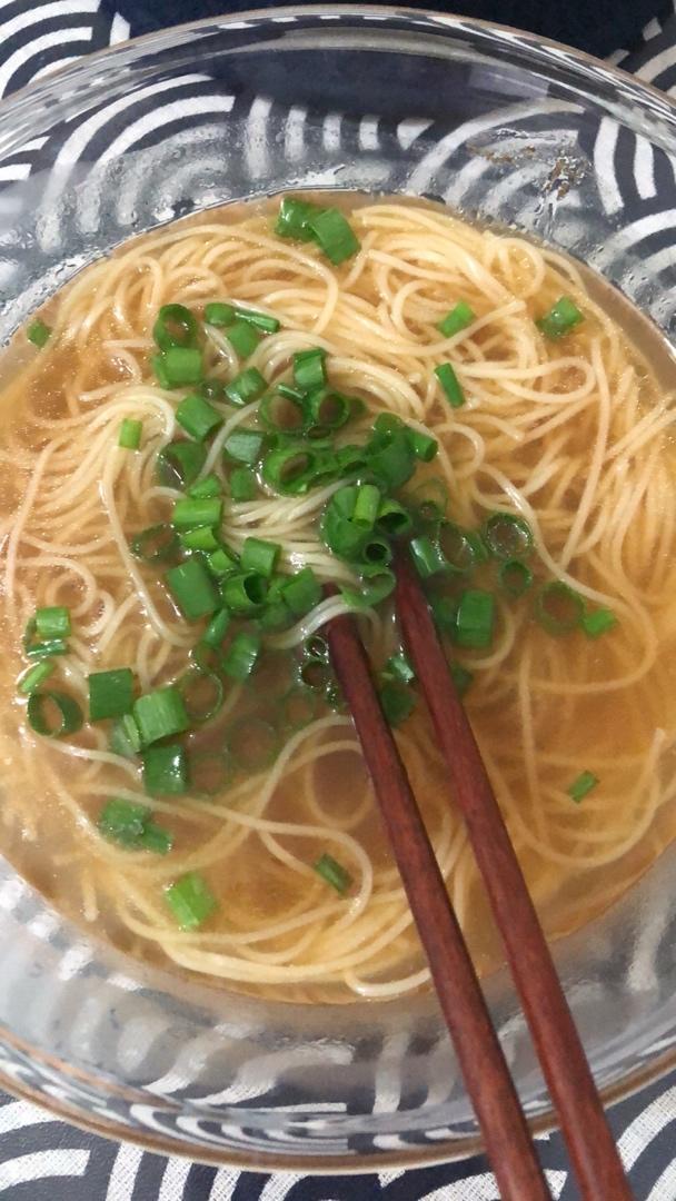 清汤挂面-香而不腻，方便快捷