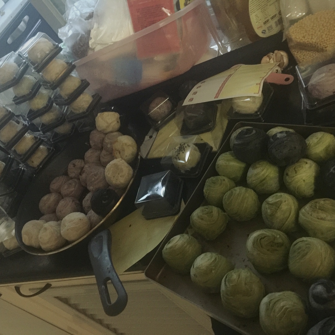 蛋黄酥~紫薯、抹茶、原味~花好月圆，中秋快乐~内附一次做六色蛋黄酥方法~