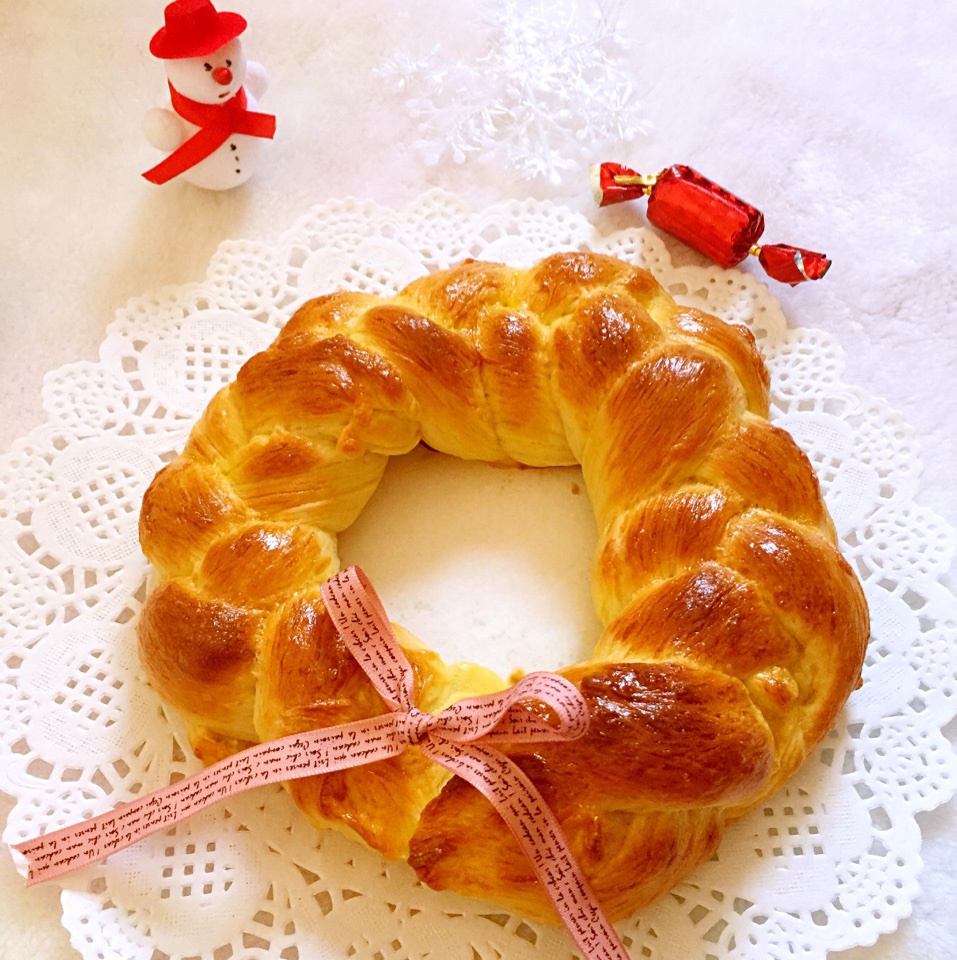 圣诞花环面包