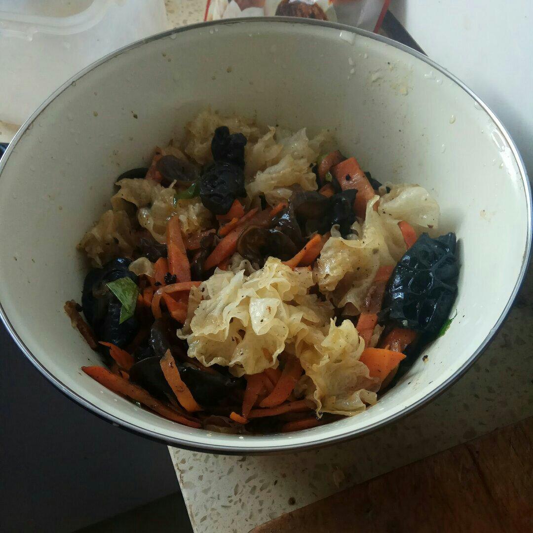 蚝油黑白木耳