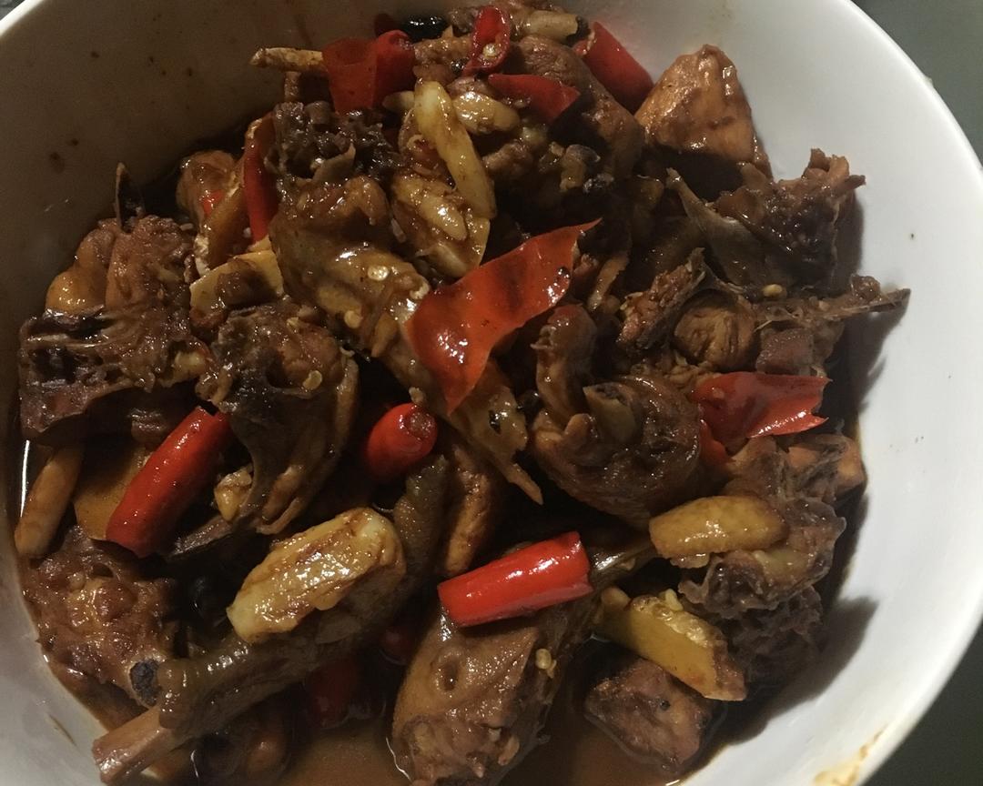 一个月不吃就馋的香辣炖鸡的做法 步骤5