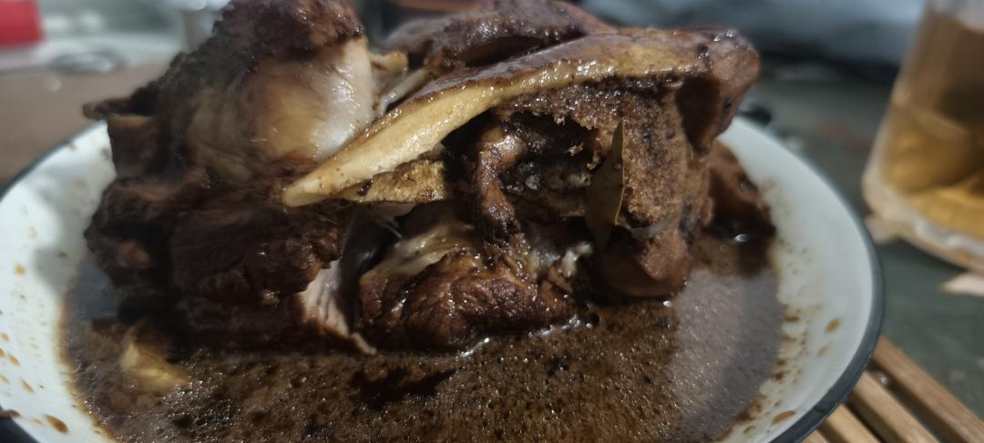 【红烧肘子】（家庭版卤蹄膀）