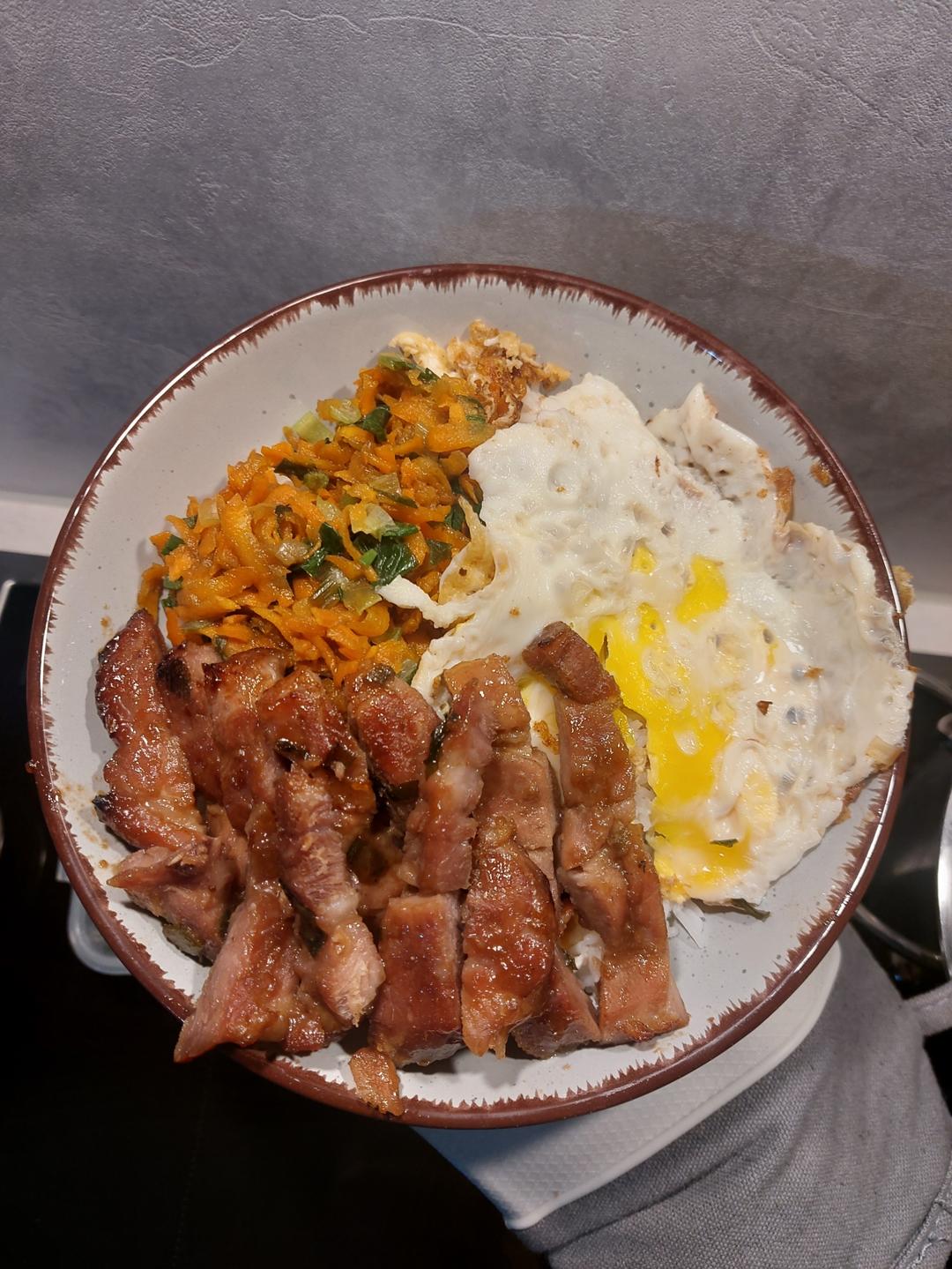 食神里面的黯然销魂饭 叉烧饭