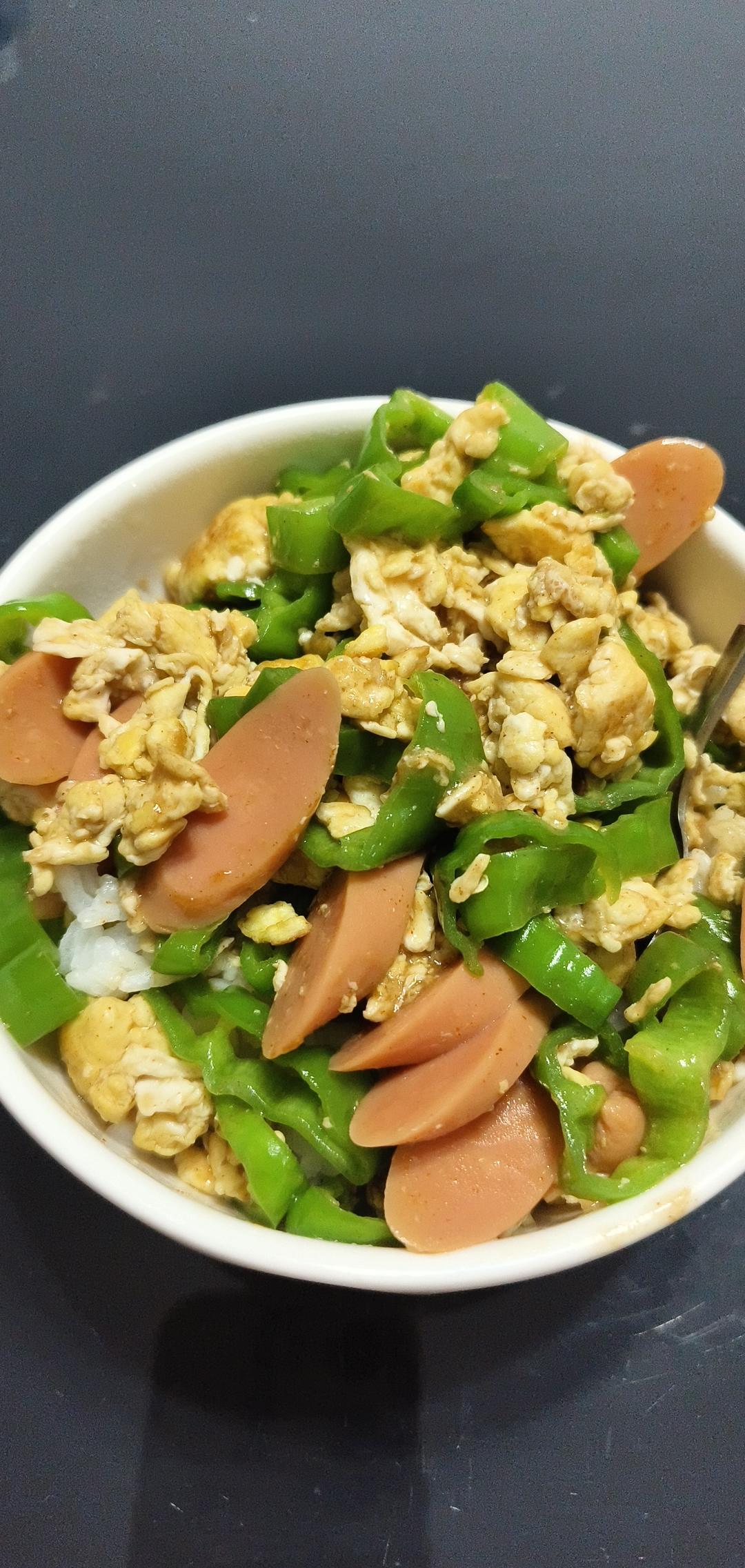 鸡蛋炒香肠