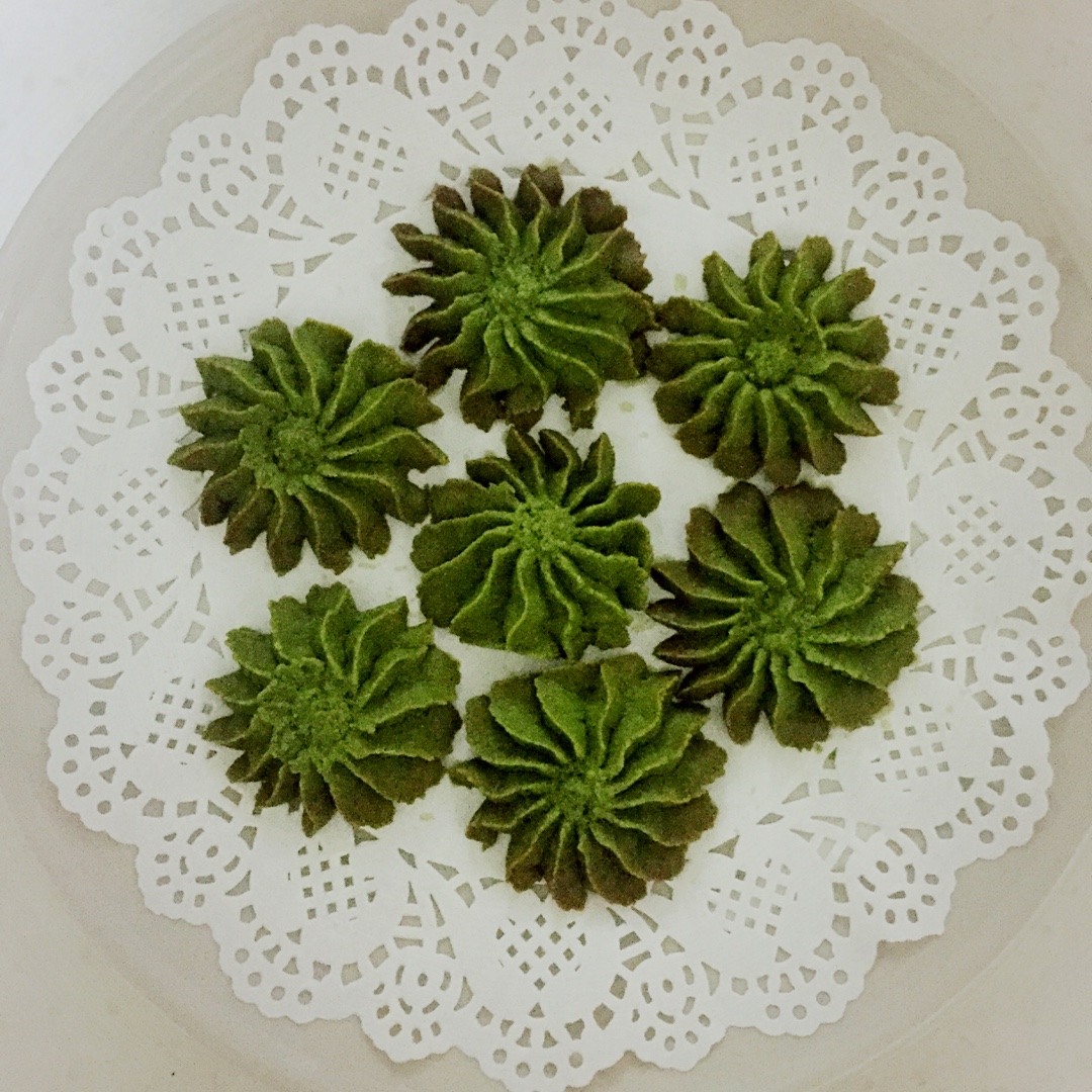 多种口味曲奇（香草、巧克力、抹茶）