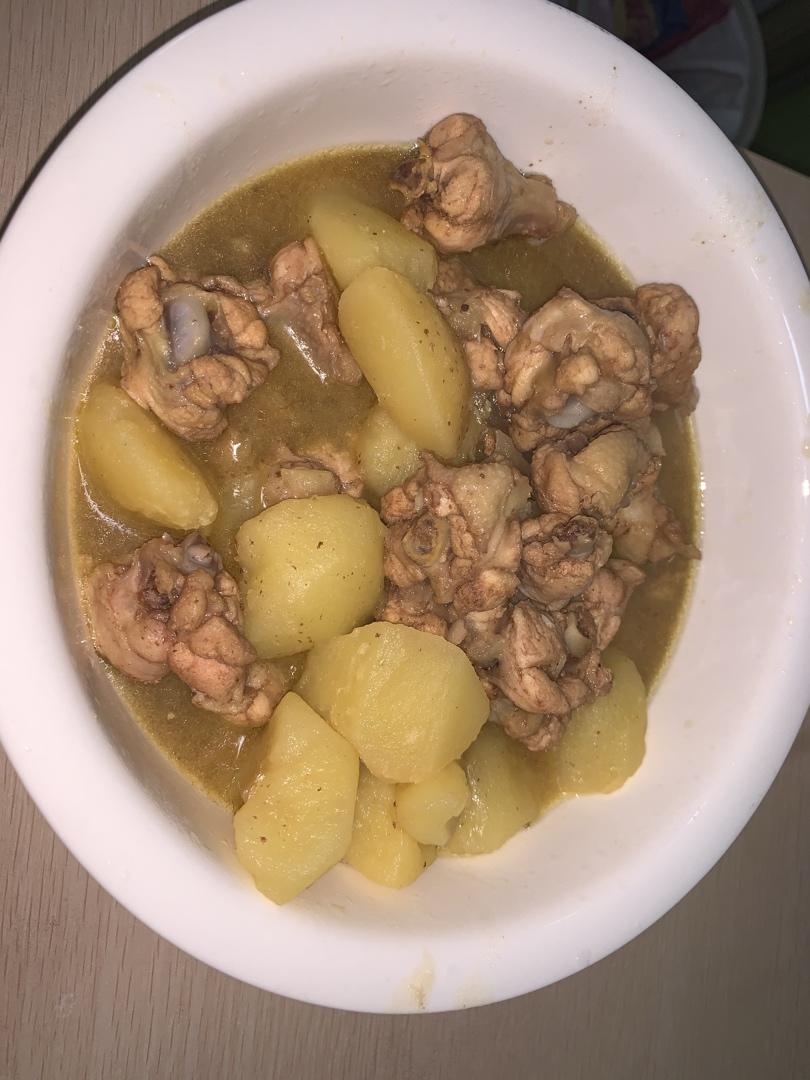 土豆炖鸡腿