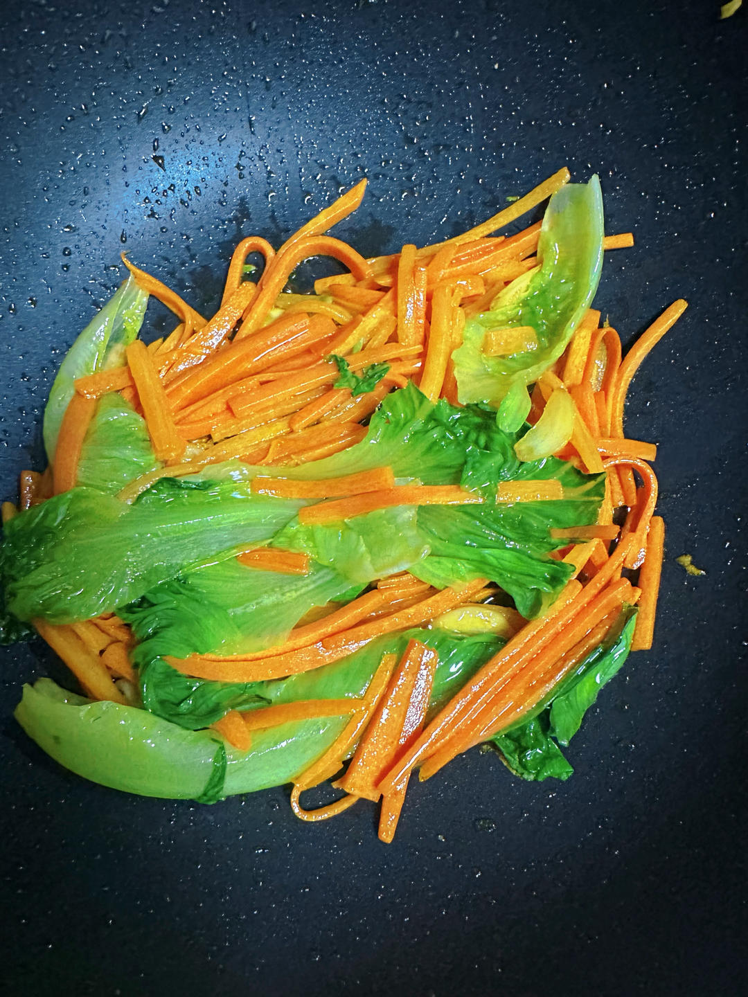 生菜炒胡萝卜