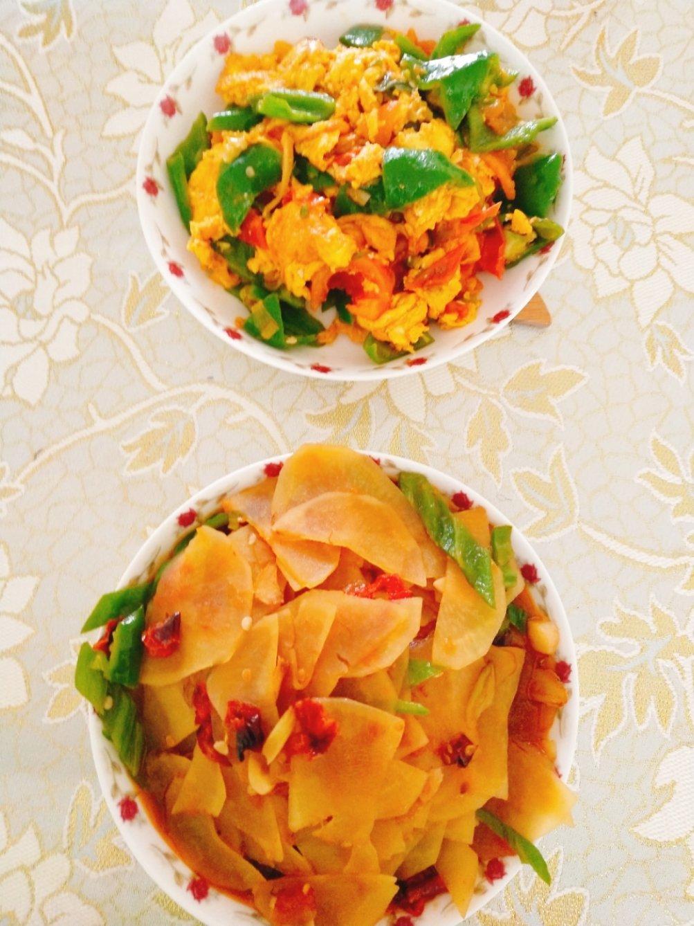 青椒番茄土豆片