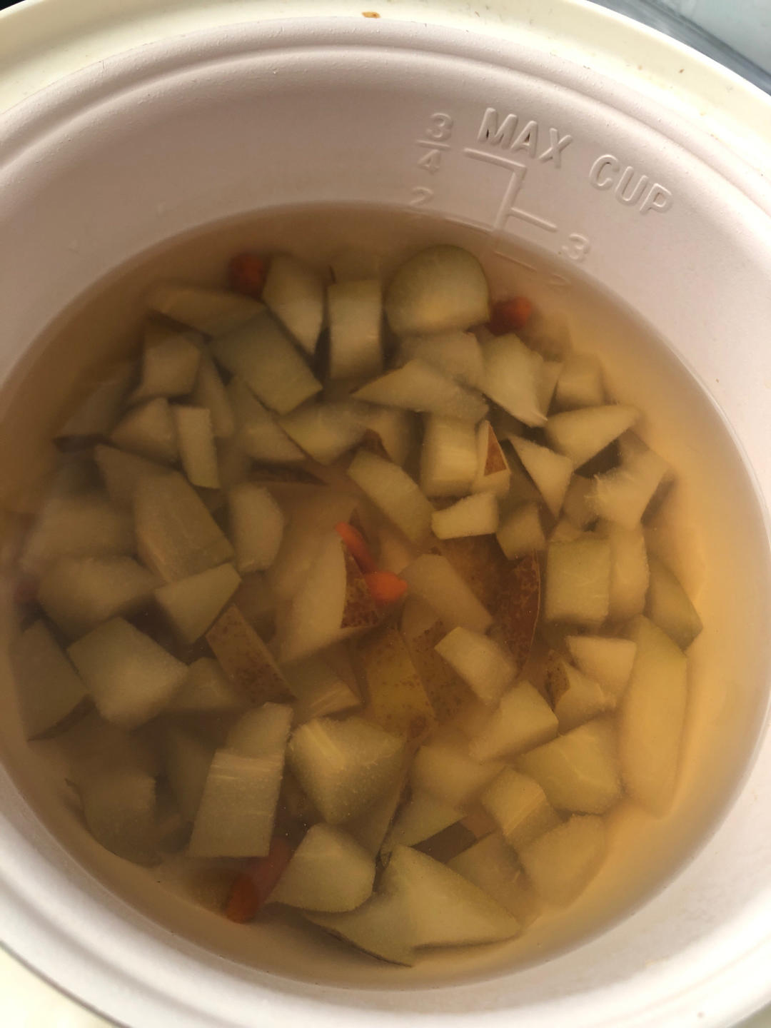 冰糖雪梨（止咳，中医给的）