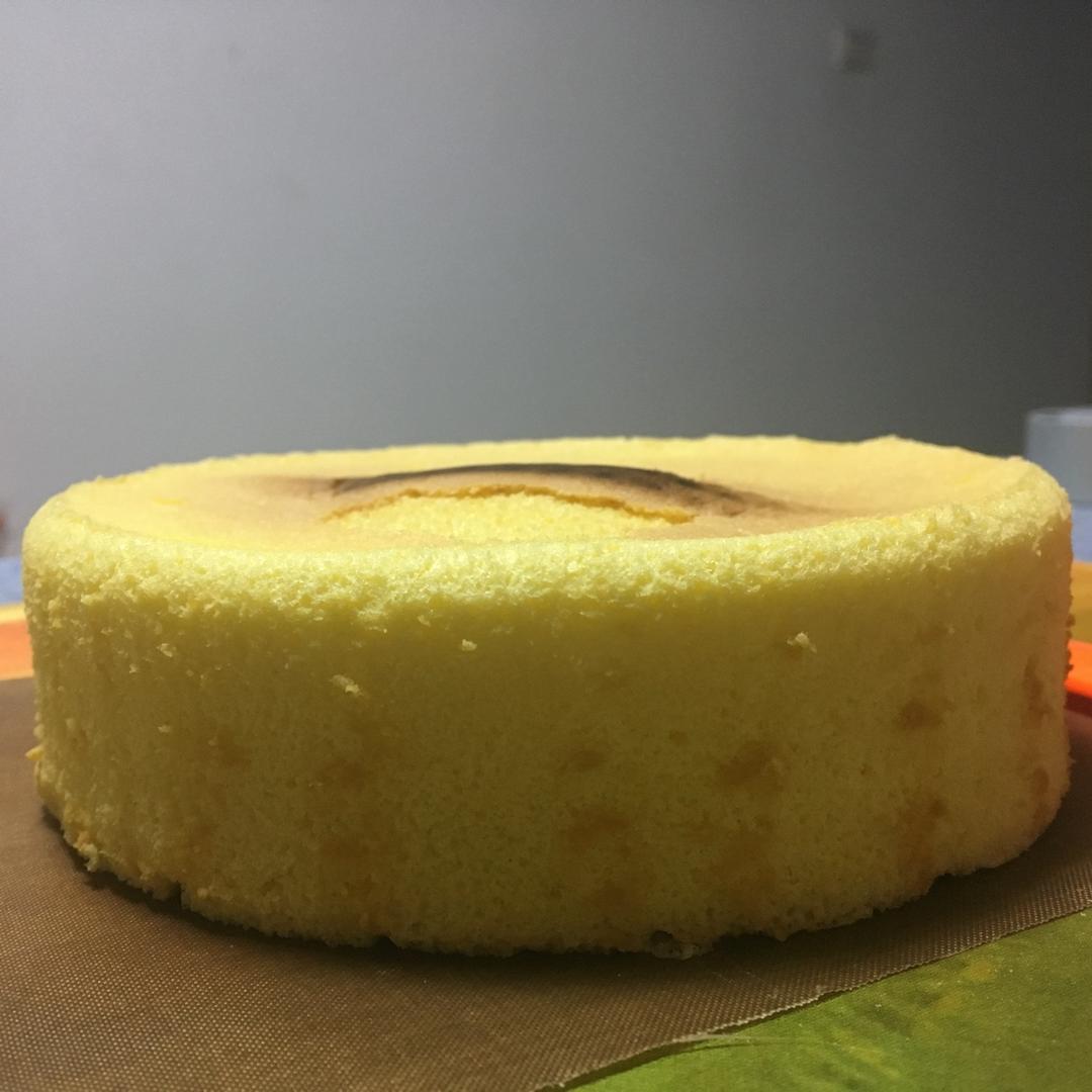 超简单完美戚风蛋糕（6寸2蛋）附打发、翻拌、脱模视频