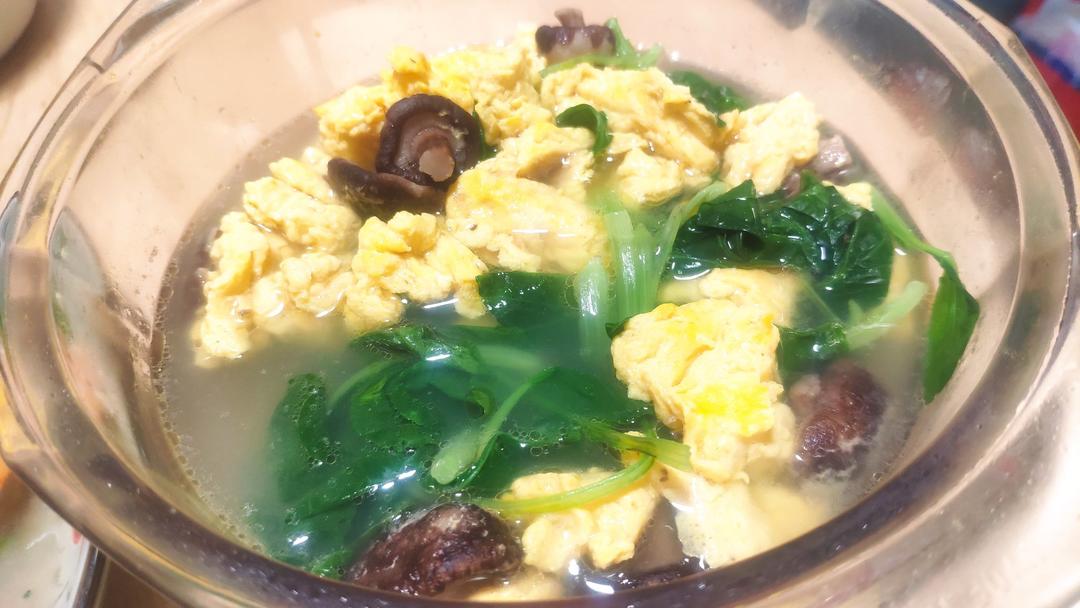 快手解腻汤：鸡毛菜鸡蛋汤