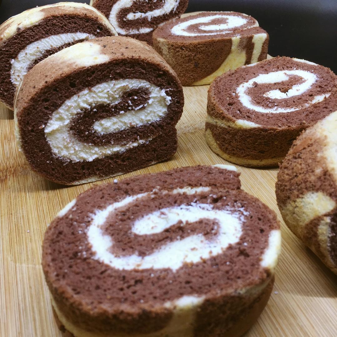 奶牛蛋糕卷+长颈鹿蛋糕卷