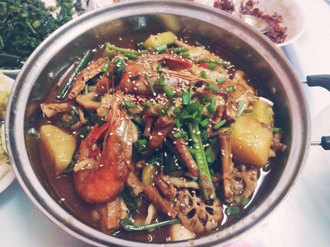 胖哥俩肉蟹煲之深海明虾煲