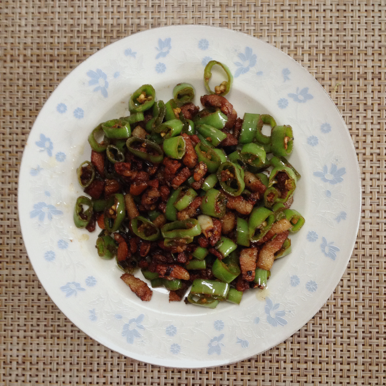 ireneren做的杭椒炒肉