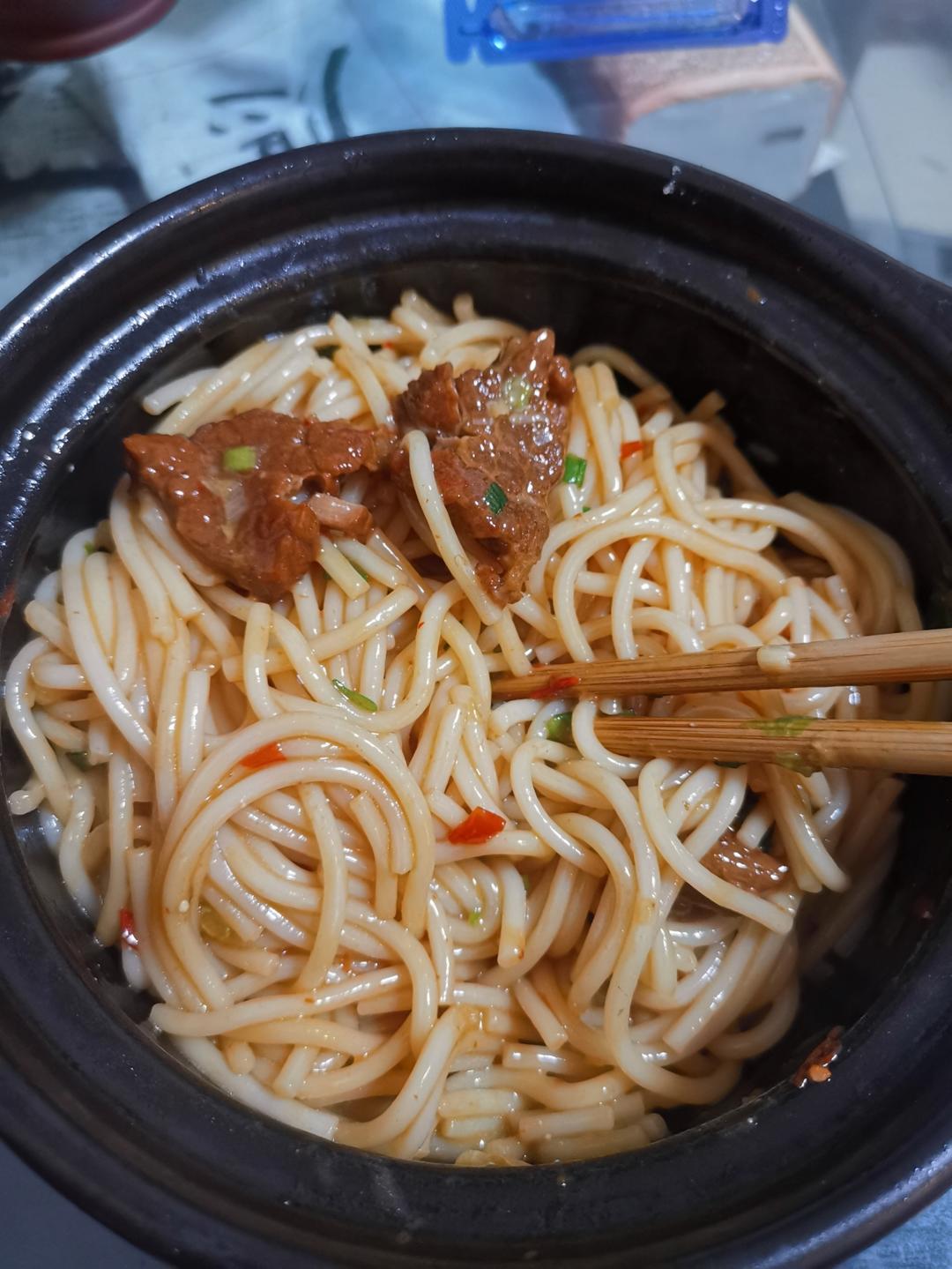 一碗快手早餐酸豆角湖南米粉