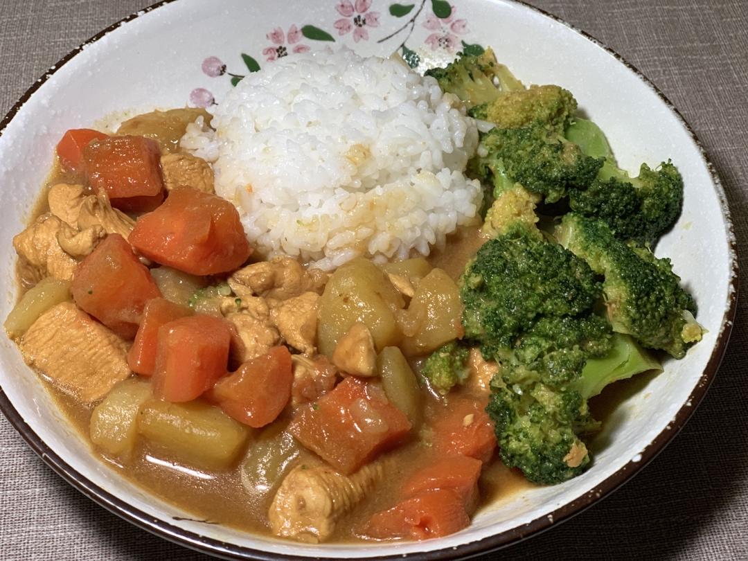 零失败日式咖喱鸡肉饭！！最正宗日本家庭做法！简单又好吃！