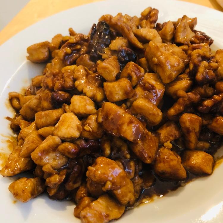 堂妈教你做酱爆桃仁鸡丁