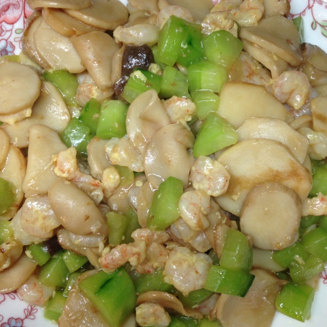 杏鲍菇黄瓜炒虾仁