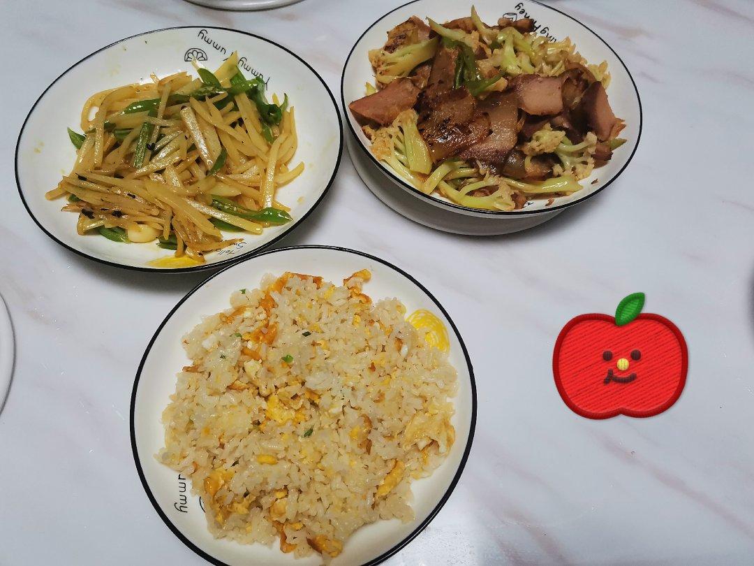 腊肉炒有机花菜