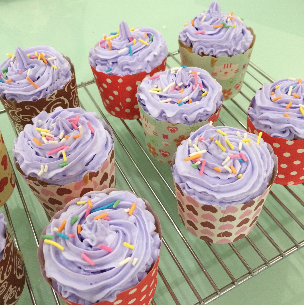 鲜奶油戚风杯子蛋糕（纸杯蛋糕）